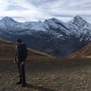 Meet your Posher, Derek